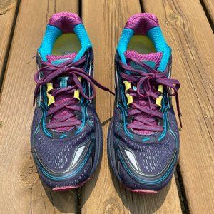 USED: Brooks size 8.5 Ghost athletic shoes. Dark blue -Purple